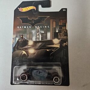Batman Begins‎ Batmobile - Black 2014